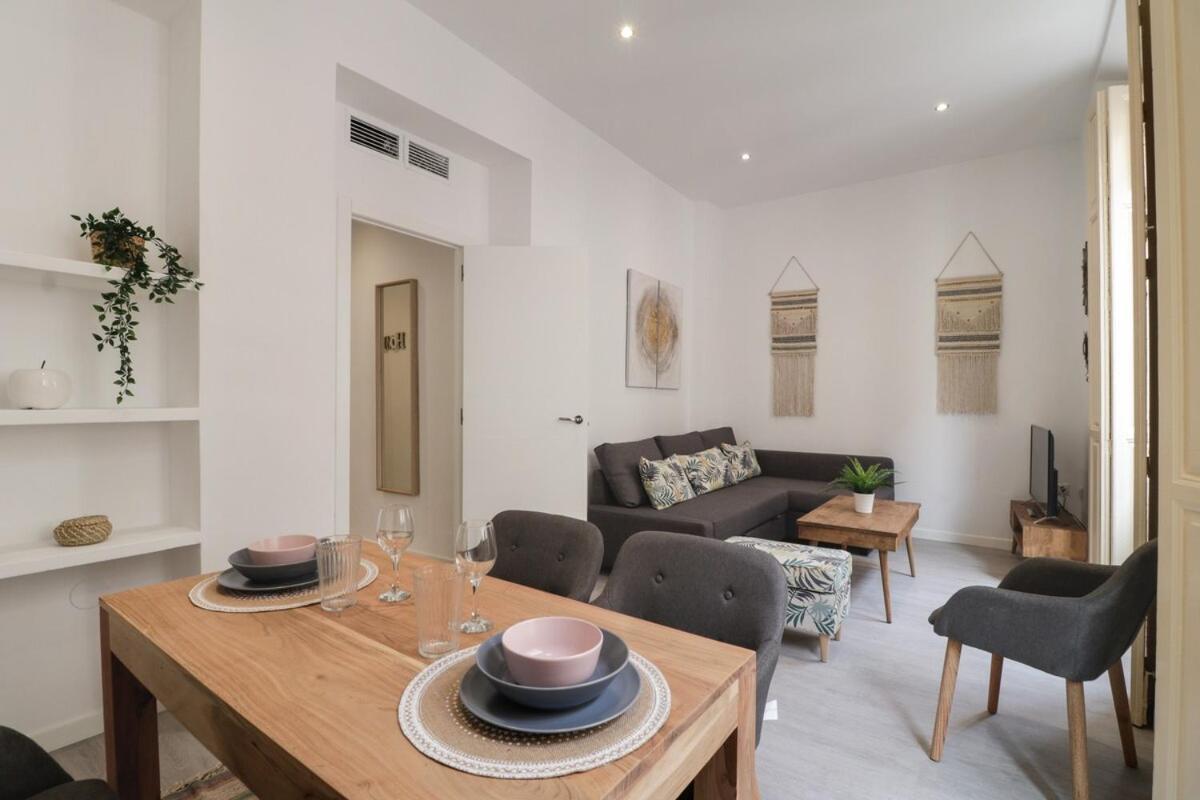 C93 - Trendy Two Bedrooms In Ollerias Malaga Exterior photo